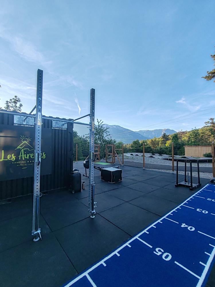 Espace EXTERIEUR croosfit/hyrox